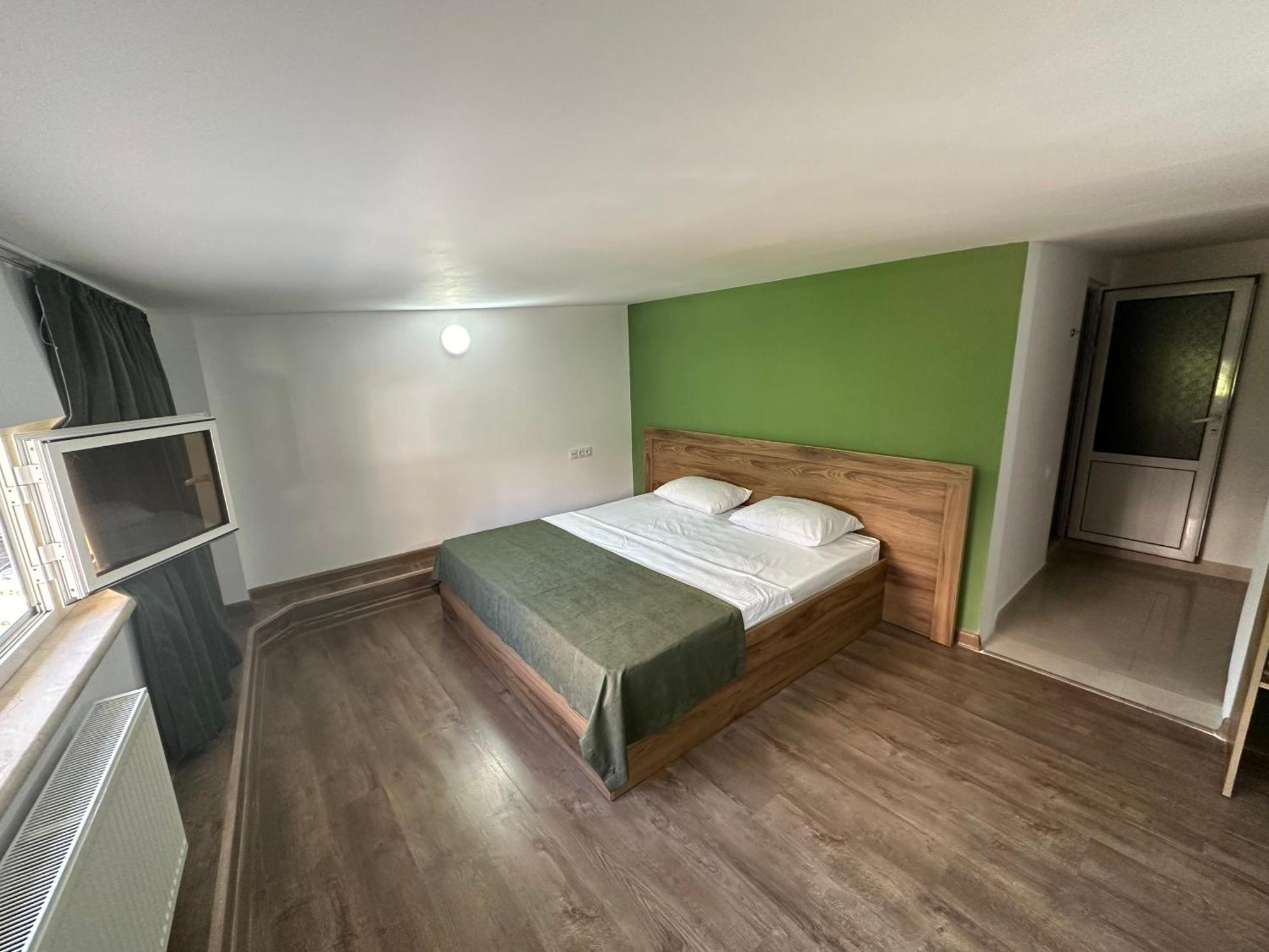 Express Hotel Erévan Extérieur photo