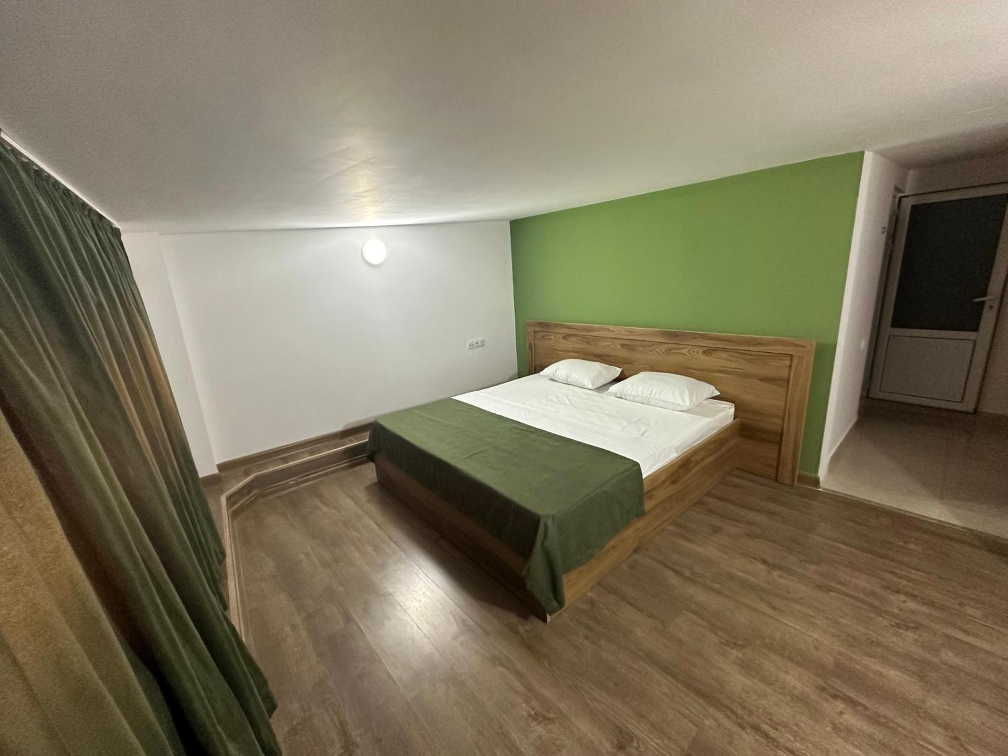 Express Hotel Erévan Extérieur photo