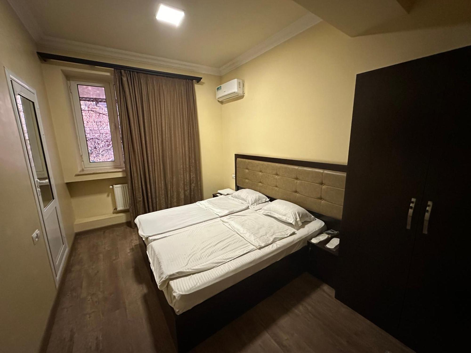 Express Hotel Erévan Extérieur photo